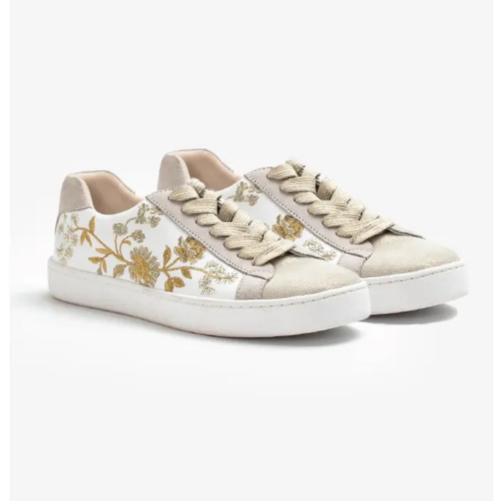 Johnny Was Vixie Sneaker in 9.5 NEW WITH BOX